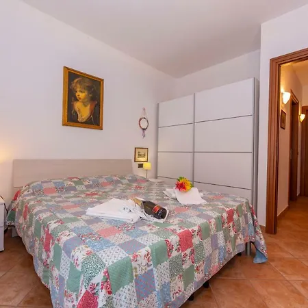 Apartment Montecatini Sleeps 4 Wifi *