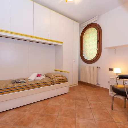 Montecatini Sleeps 4 Wifi Apartmán
